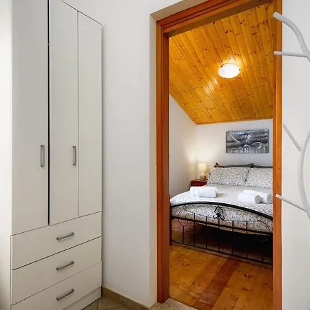 Spacious In Markoci Veli Turini