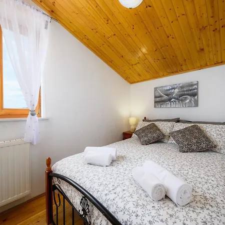 Daire Spacious In Markoci Veli Turini