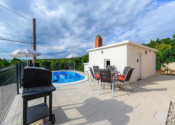 Apartamento Spacious In Markoci *