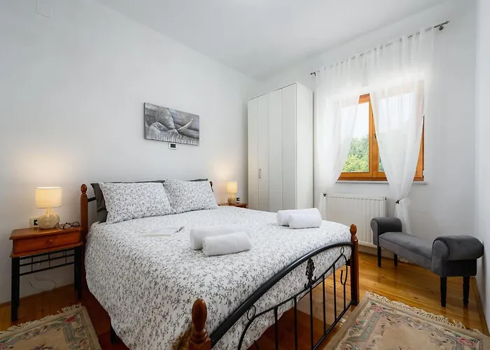 Spacious In Markoci Apartamento *