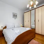 Spacious In Markoci Apartament Veli Turini
