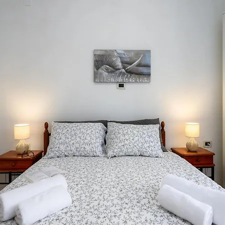 Spacious In Markoci *